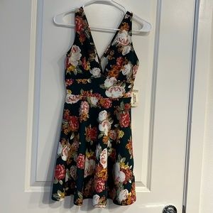 Green floral dress NWT